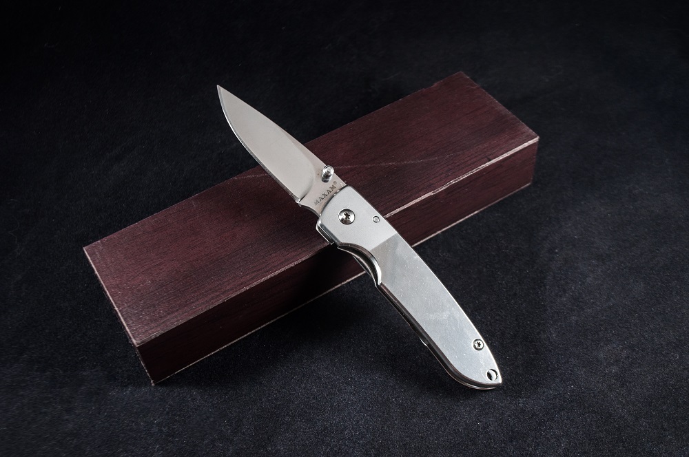 Pocket Knives - Engraving Company